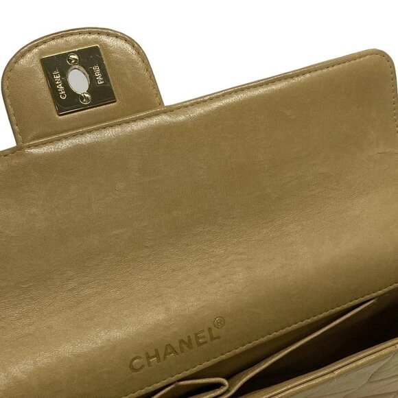 Auth CHANEL Chocolate Bar Beige Lambskin Shoulder Bag Gold hardware - Picture 13 of 15